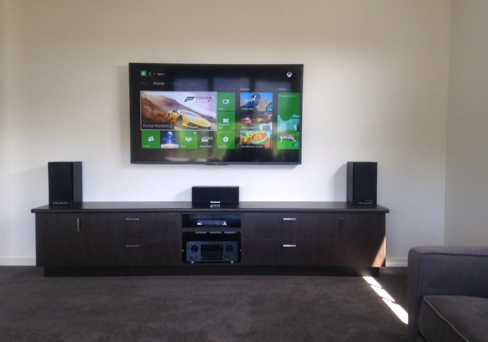 Tv Wall Mounted Tv Guy