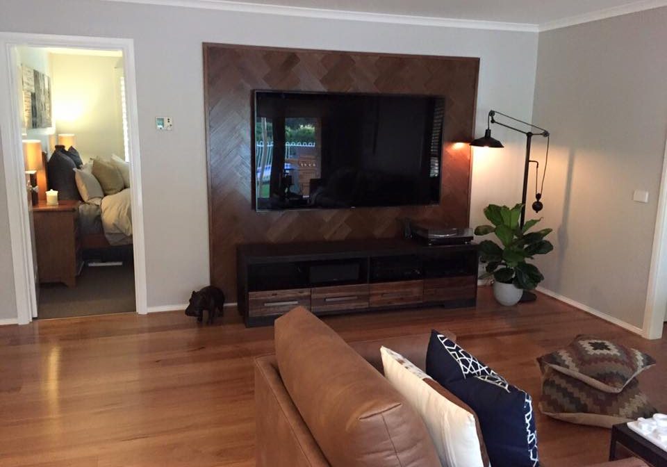 Flat Screen Wall Mounted Feature wall