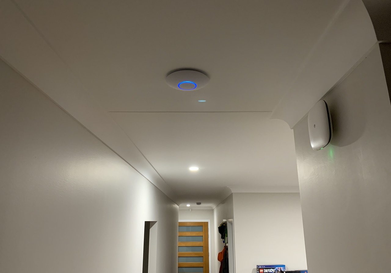 Room Eubiquity Access Point Room Eubiquity Access Point